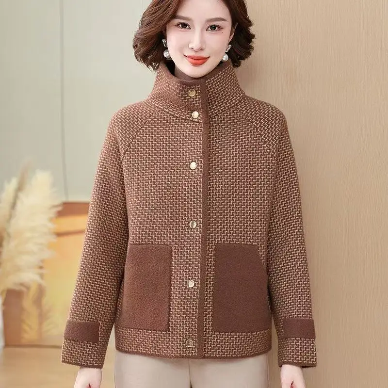 

Xiaoxiangfeng Short Cardigan Coat Women Spring Autumn Winter New Jacket Mother Middle Elderly Ladies Outwear Knitted Female Tops