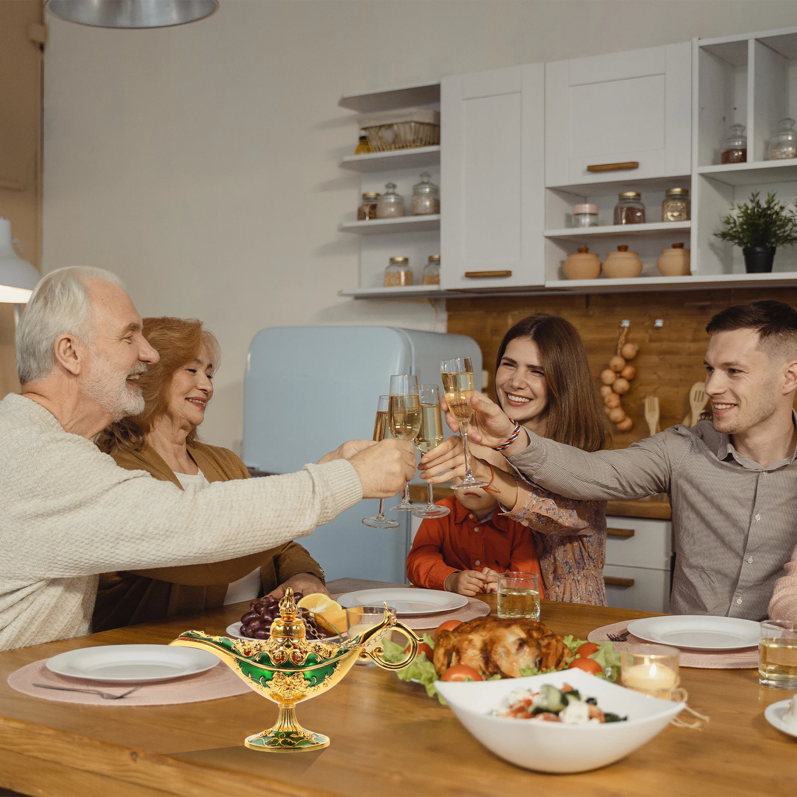 

Retro Style Zinc Alloy Non-Rust Desktop Ornament for Home Decor Party Events Elegant Adornment Creative Gift