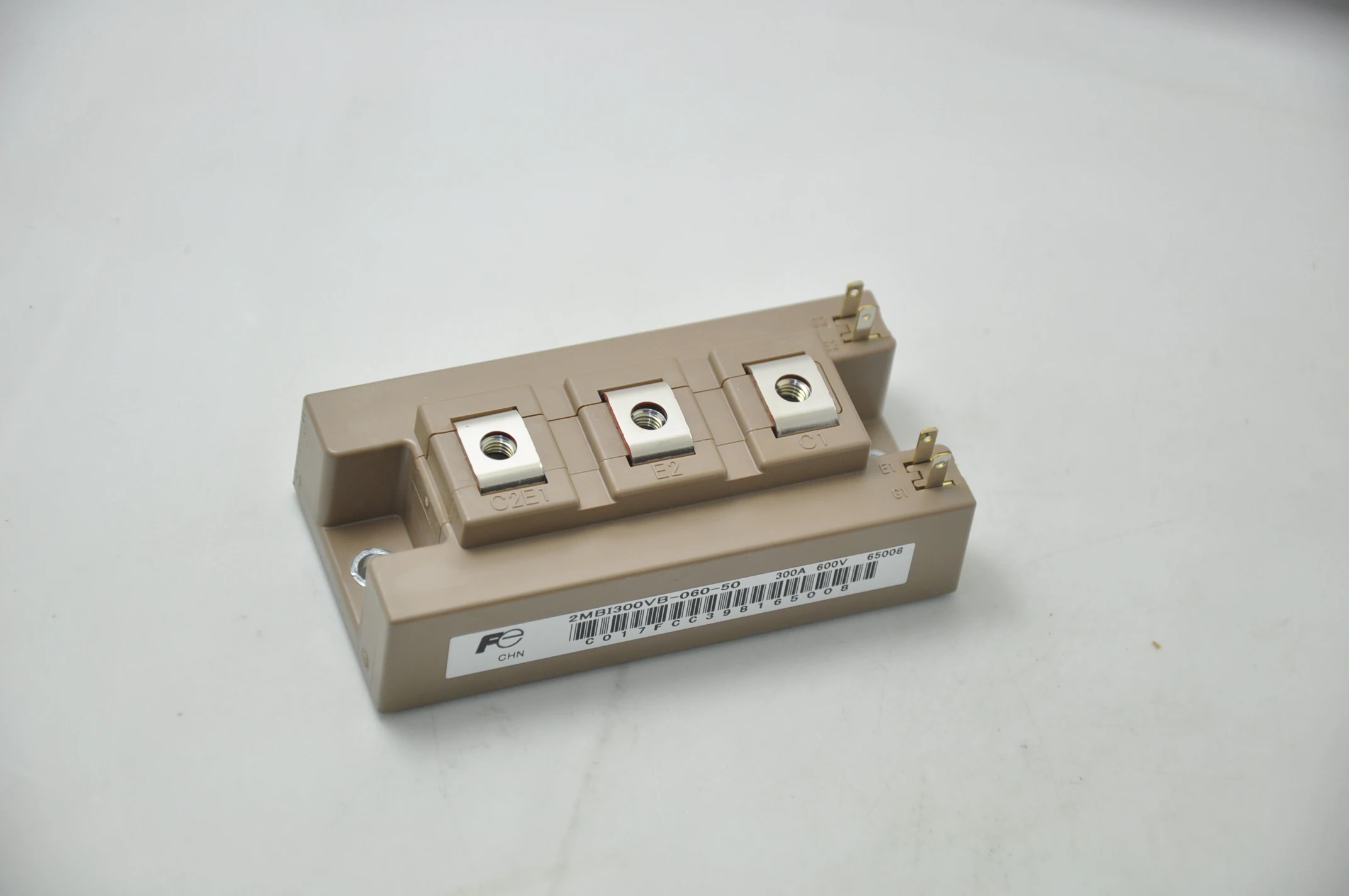 2mbi300vb-060-50-nouveau-module-original-en-stock-300a-1200v