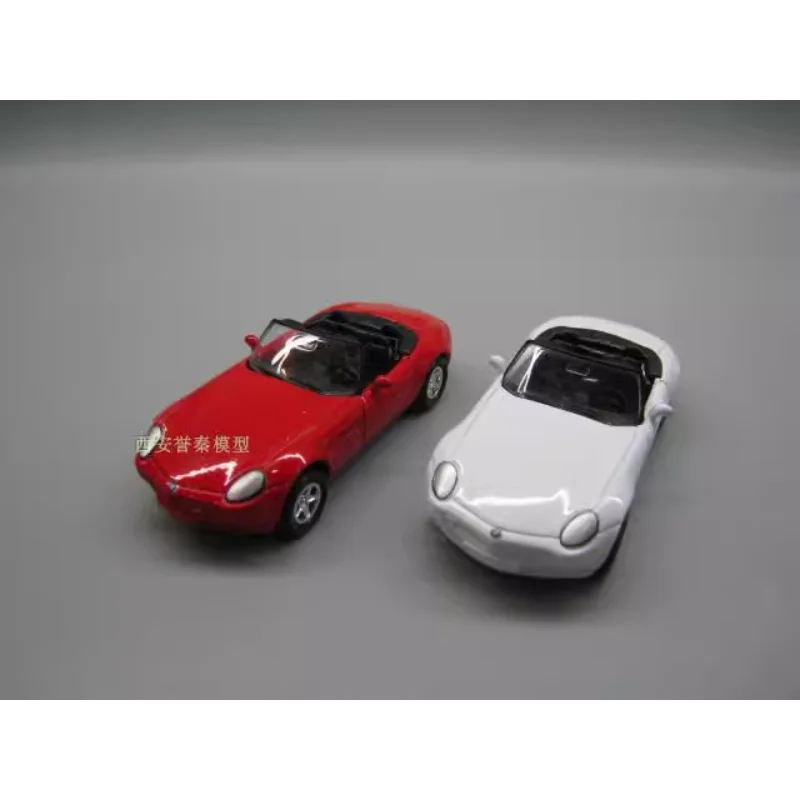 

Diecast WELLY 1/60 Scale BMW Z8 White and Red Alloy Car Model Collectible Toy Gift Souvenir Display Ornament
