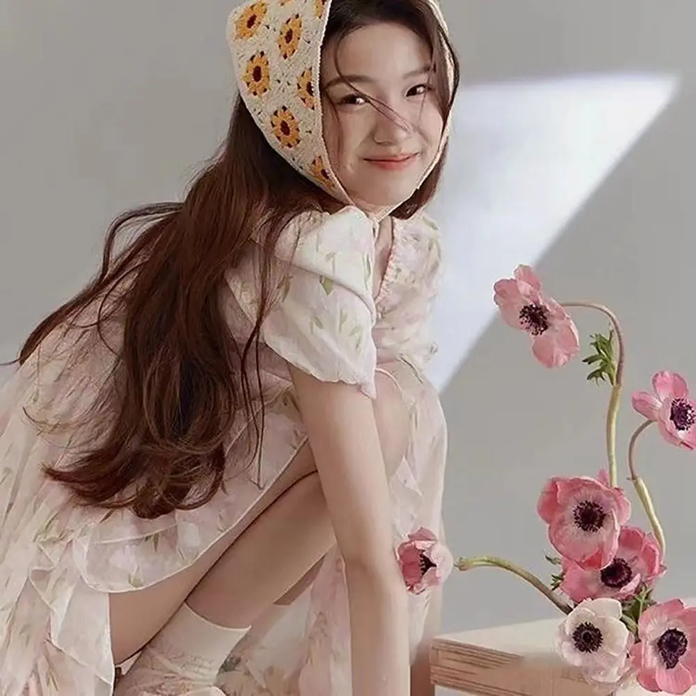 French Pastoral Style Triangle Headband Daisy Flower Knitted Headscarf Hat Flower Strawberry Handmade Crochet