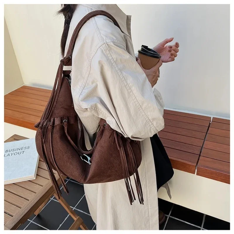 Winter Hobos Faux Suede Solid Color Top-Handle Bag High Capacity Commuting Shoulder Bags High Quality Ethnic Waterproof Handbags