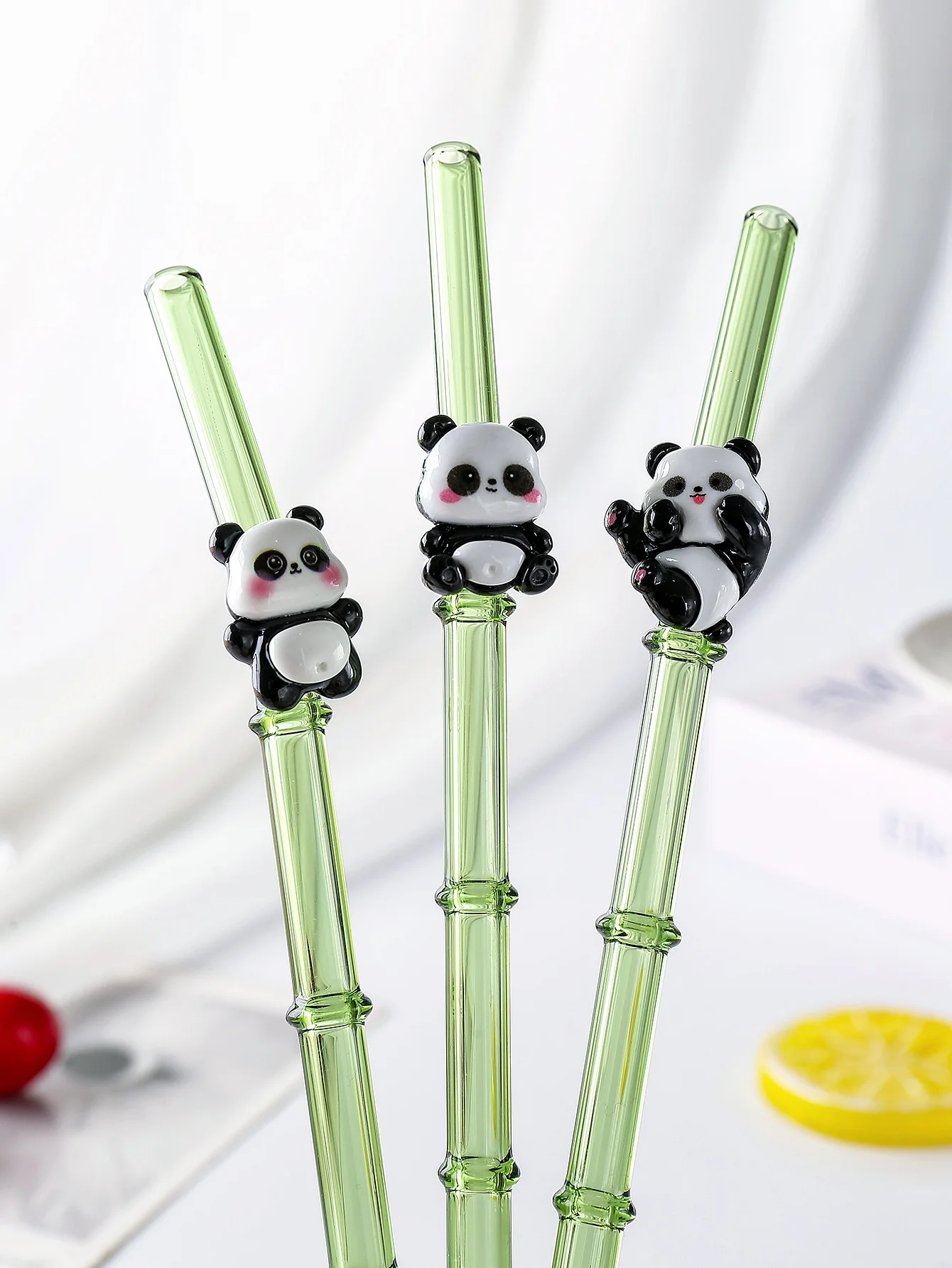 1/4pcs Fun Panda Decor Curved Glass Straws for Drinks, Creative Gift for St. Patrick's Day Celebrations and School Gatherings