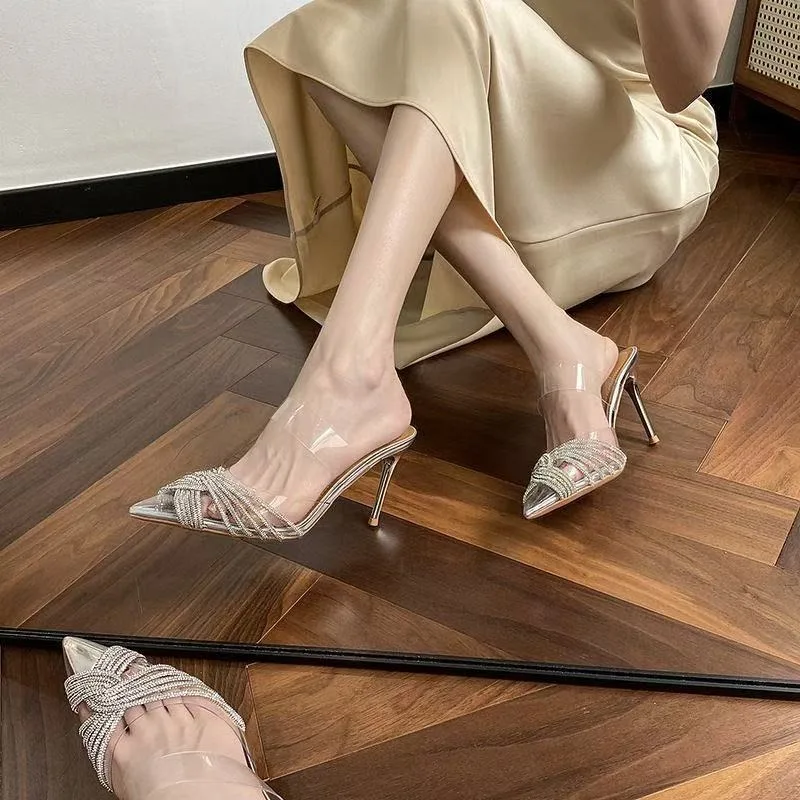 

Women Transparent PVC Sandals Temperament Pointed High Heeled Sandal Luxury Shining Crystal Rhinestone High Heeled Cool Slippers