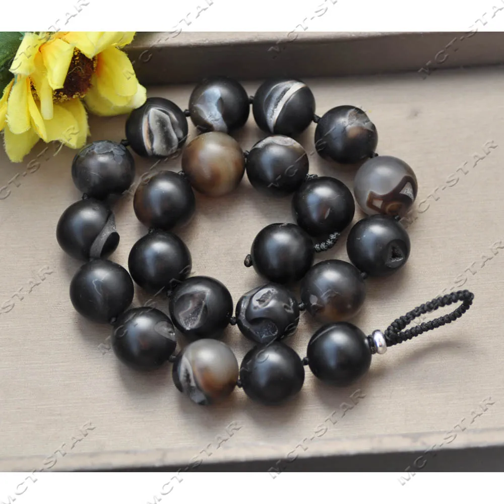 

Z14300 Handmade Knot Clasp 19" 100% Natural 20mm Black Crystal Hole Agate Necklace