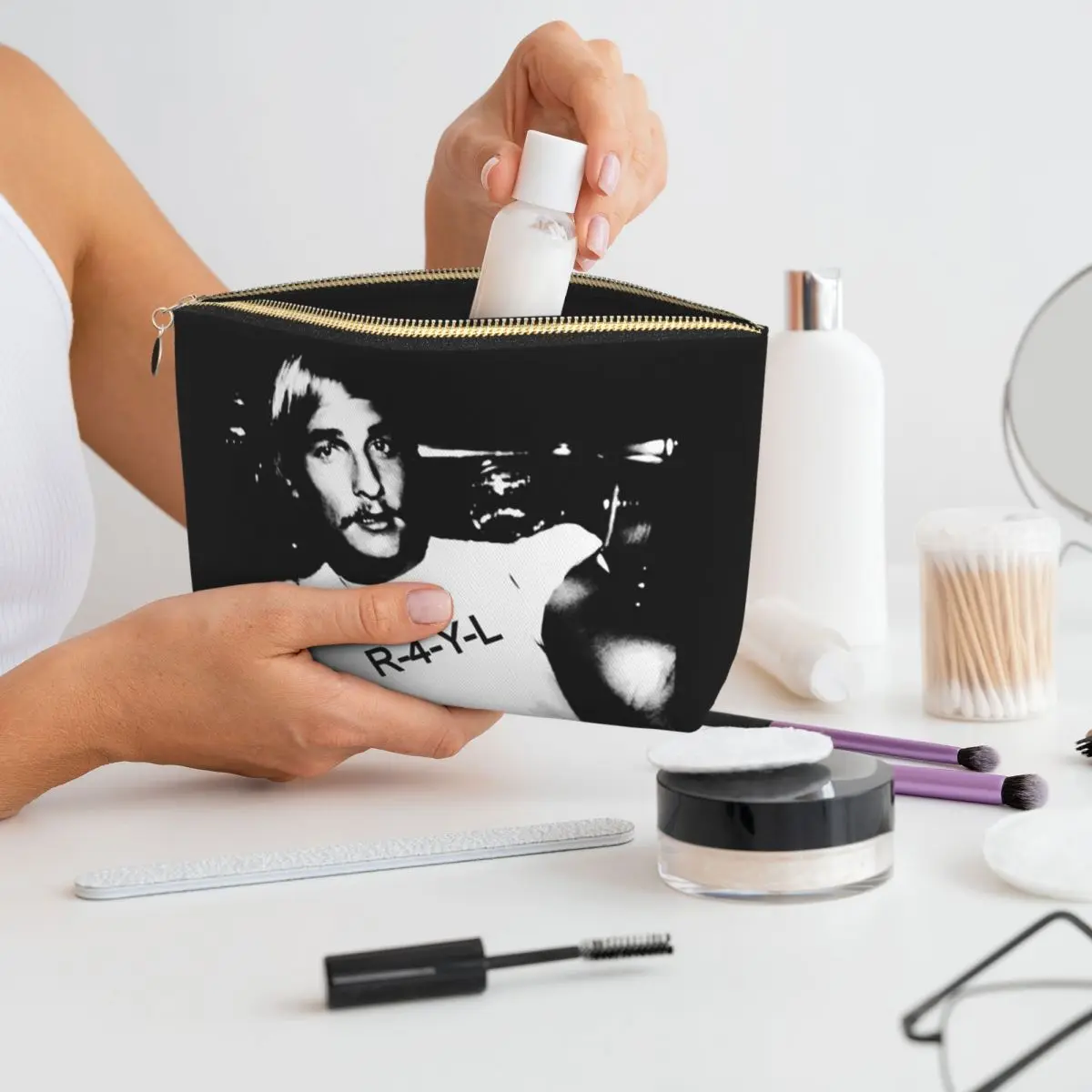 

Canadian Musician Ryan Gosling Women Cosmetic Bags Travel Makeup Organizer Pouch Toiletry Storage Dopp Kit Box