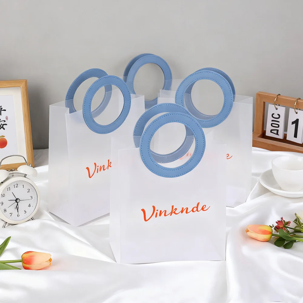 

14x16x7cm Frosted Tote Bags for Gifts Wedding Candies Premium Custom Logo Ins Style Plastic Bag Jewelry Skincare Shopping Sack