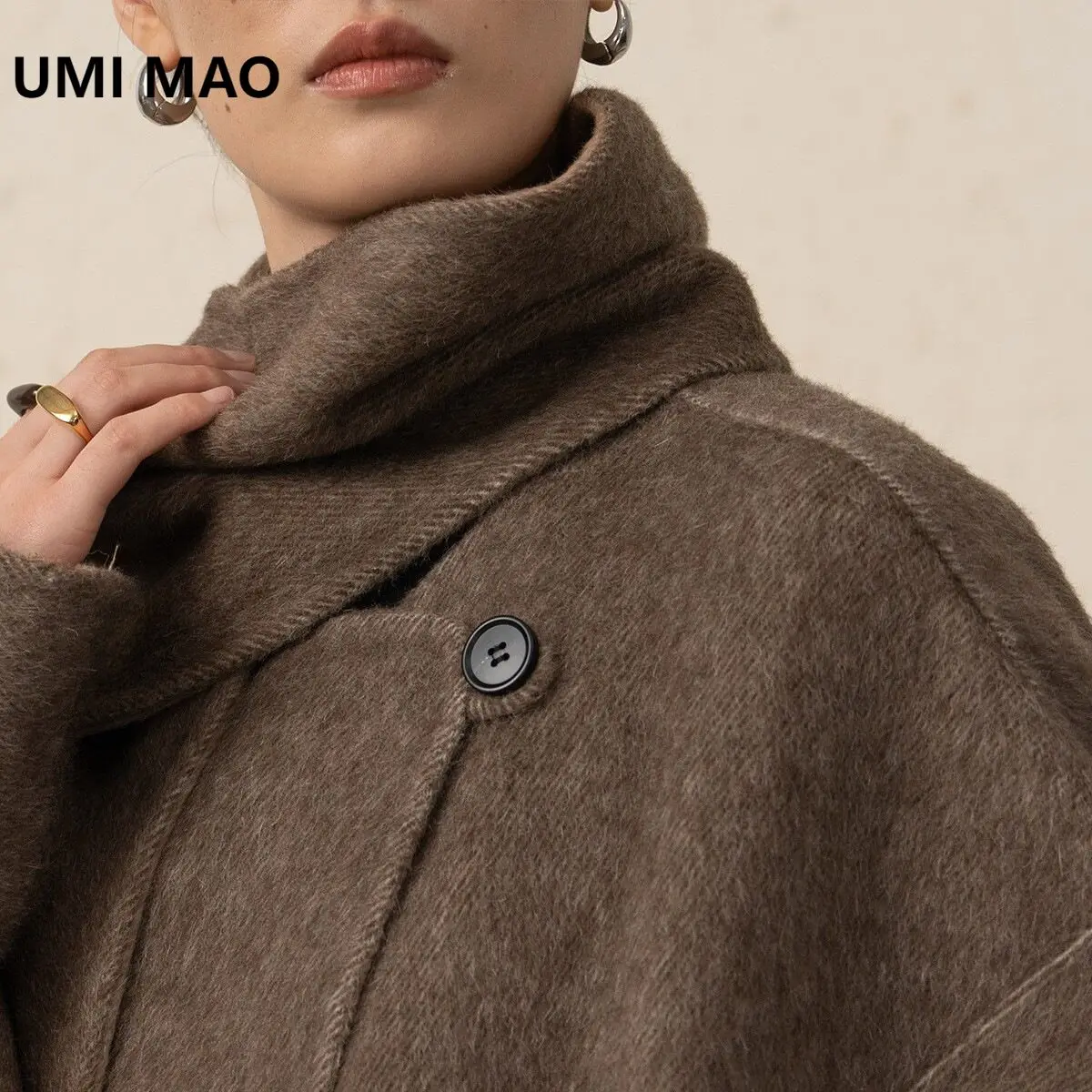 

UMI MAO Two Tone Tassel Scarf With Different Sides Alpaca Looped Fleece Short Style Double-sided Woolen Jacket Women's Autumn