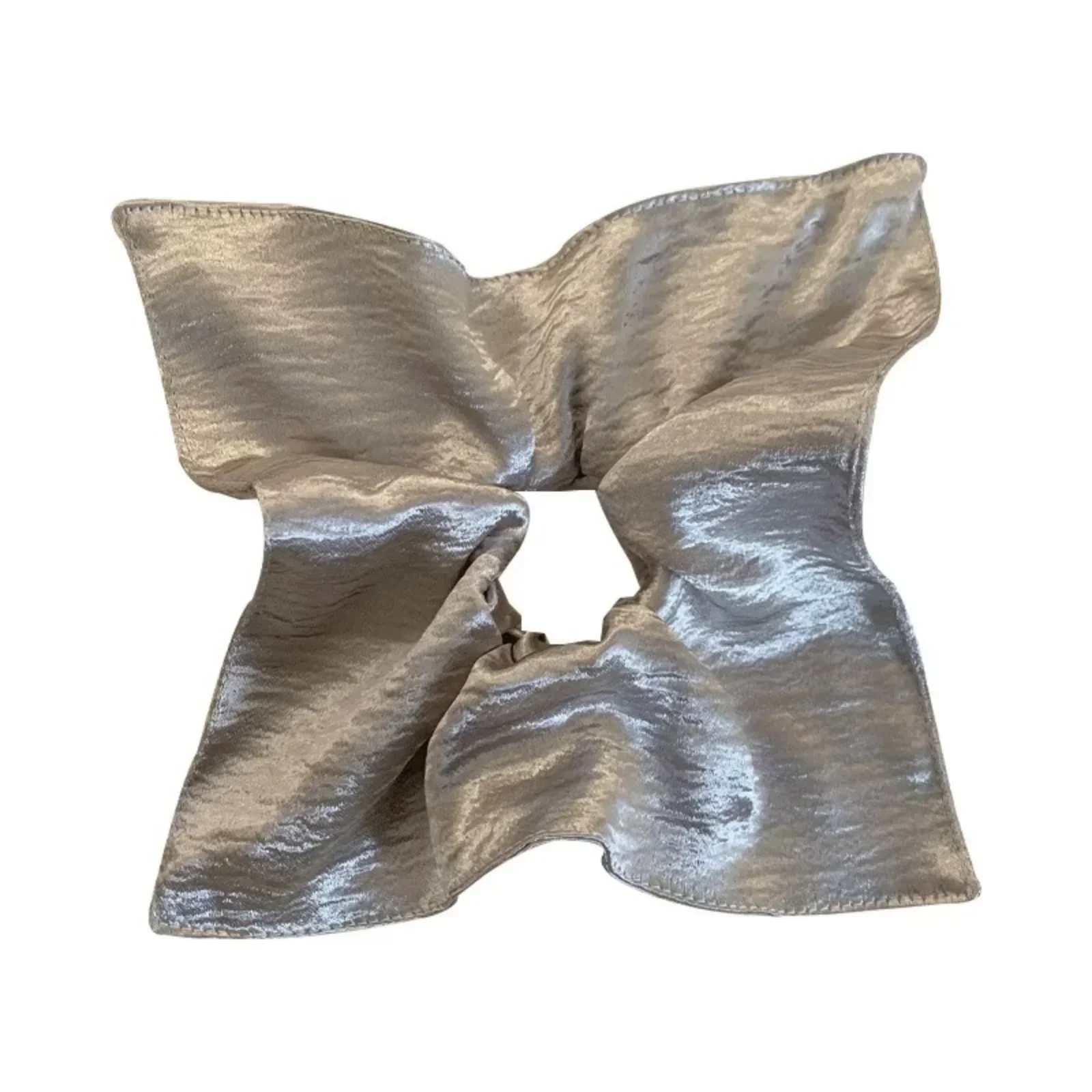 1 Stück glänzendes, silberfarbenes Haarband mit strukturierter Oberfläche, elegantes, großes Haarband, stilvolles Haaraccessoire für Damen, geeignet für den täglichen Gebrauch und für Partys. – Detail 7