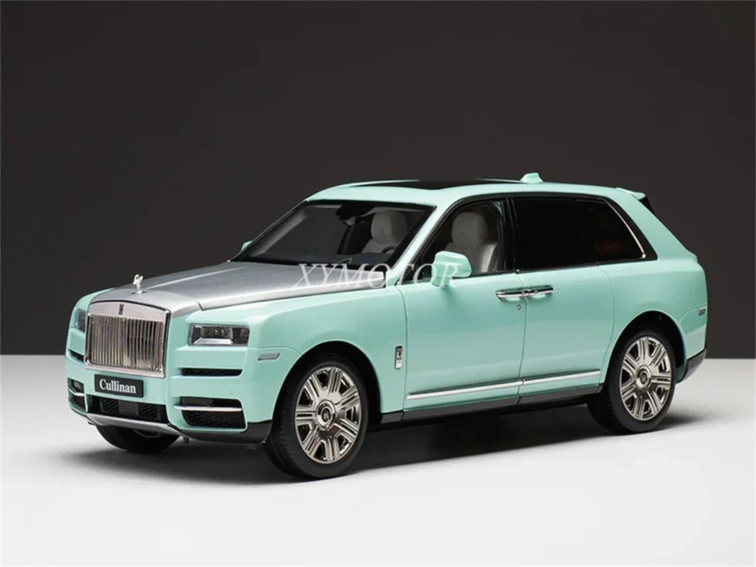 

Модель автомобиля из металлического литая под давлением для Rolls Royce RR Cullinan 1/18, подарки для хобби, демонстрационные украшения из голубого серебра