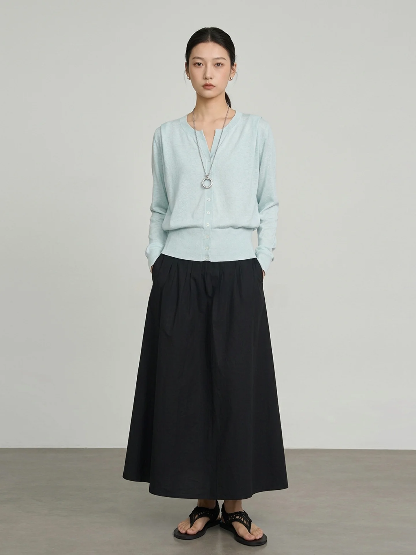 

Dan Ran New V-neck Pleated Knitted Sweater Women's Minimalist Open Cardigan Woolen Long Sleeve Top Commute Style Korean Loose...