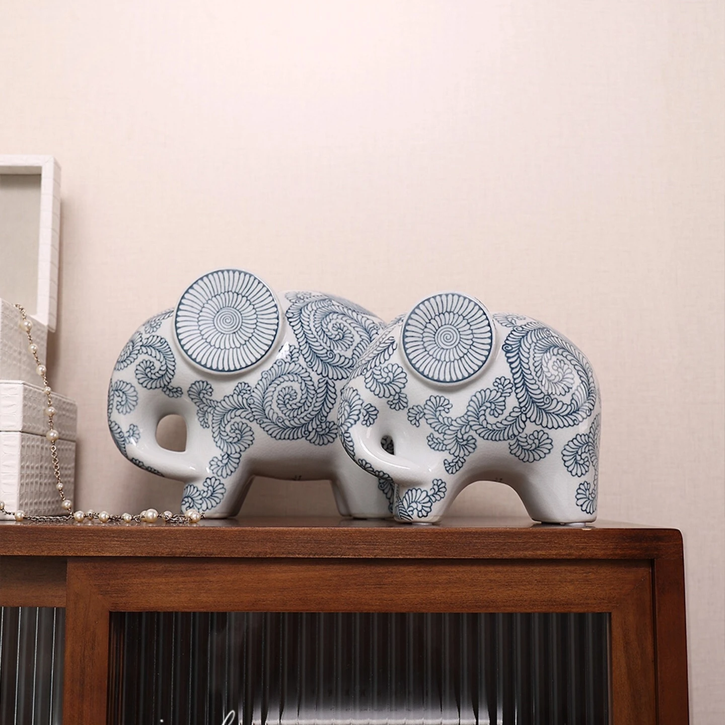 

Blue and White Porcelain Elephant Statue Ornament New Chinese Style Ceramic Handicrafts Corridor Living Room Home Decor Gifts