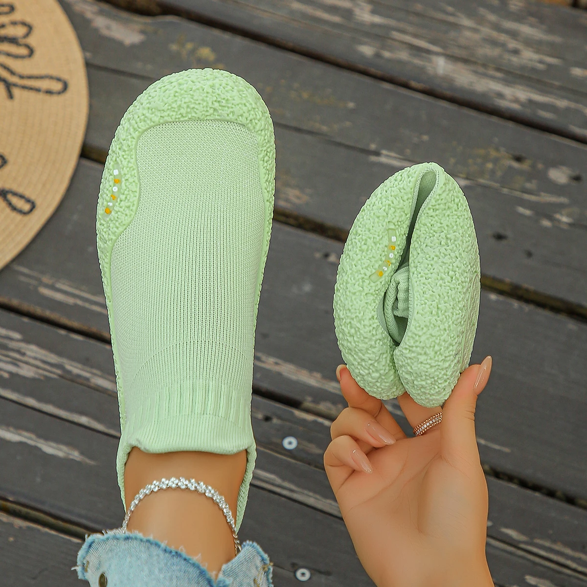 Frühling und Herbst Elegante und Sexy Flache Vulkanisierte Schuhe 2026 Modische Bestseller Neue Bequeme Damenschuhe in Übergrößen – Detail 3