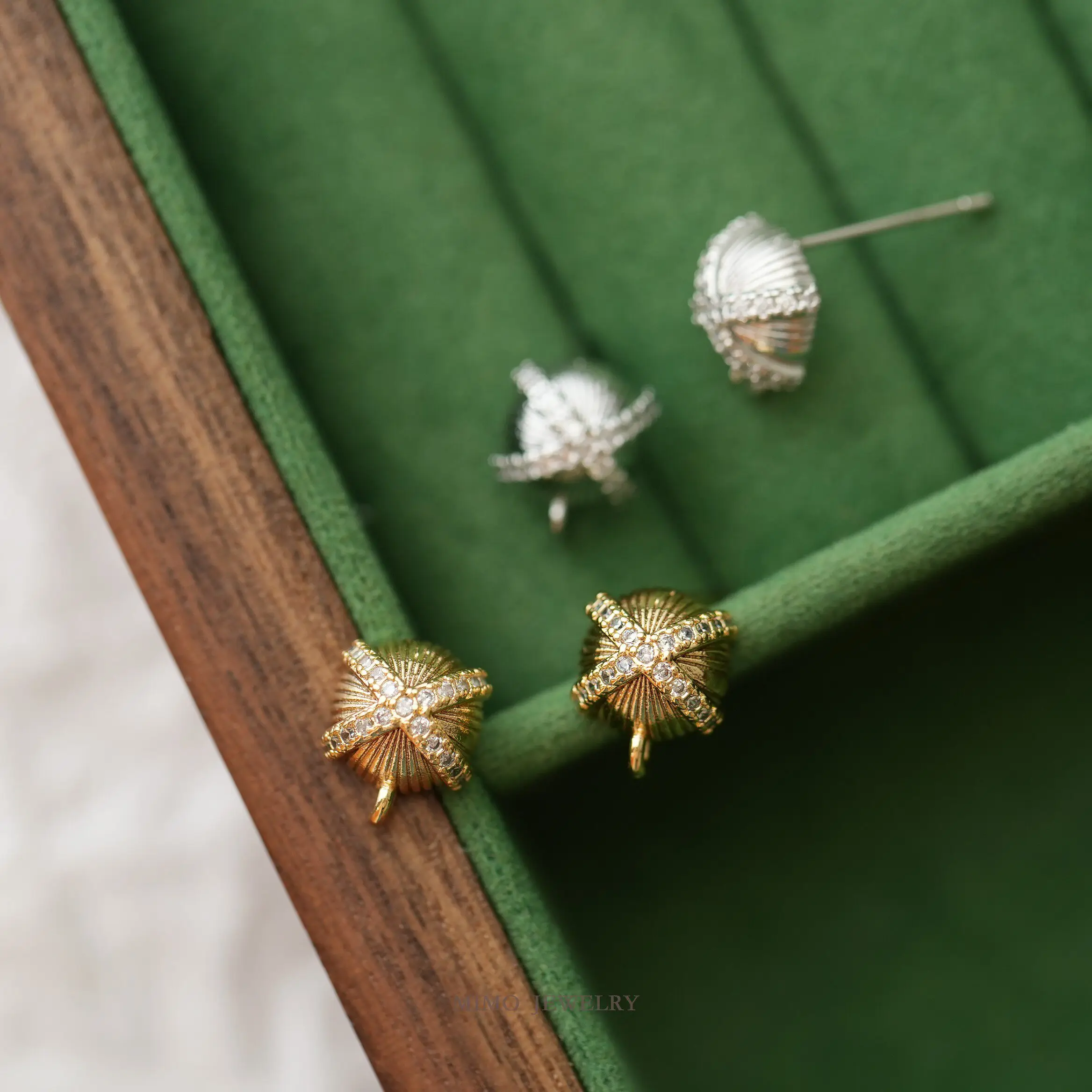 Copper Plated Gold Circular Cross Zircon Micro Inlaid Ray Textured Earrings DIY Earrings Making Supplies Jewelry Accessories