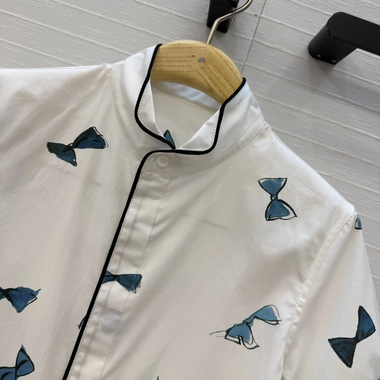 New Imported Cotton Small Fold Collar Black Rolling Edge Blue Bow Printed High Waist Short Sleeve Shirt Top For Women