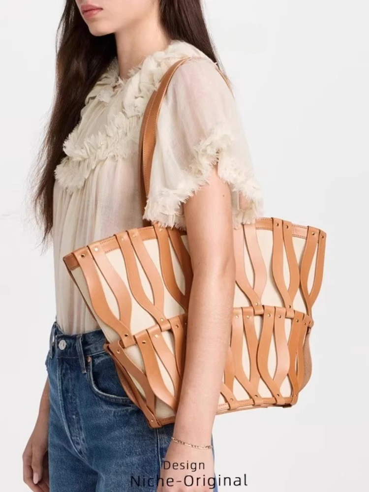 

Designer Brand New Fashion Beach Clash Color Hollow Large Capacity Canvas Splicing Shoulder Handbags for Women Hot Selling
