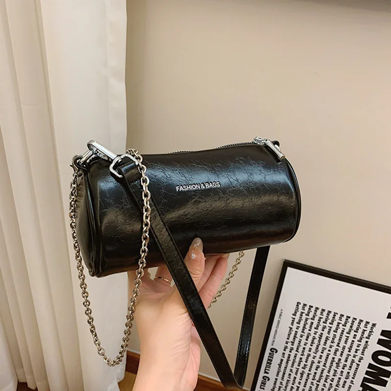 

Casual Solid Color PU Chain Crossbody Bag 2025 New Women's Crossbody Bag Summer Commuting Lightweight Crossbody Bag Bolsos