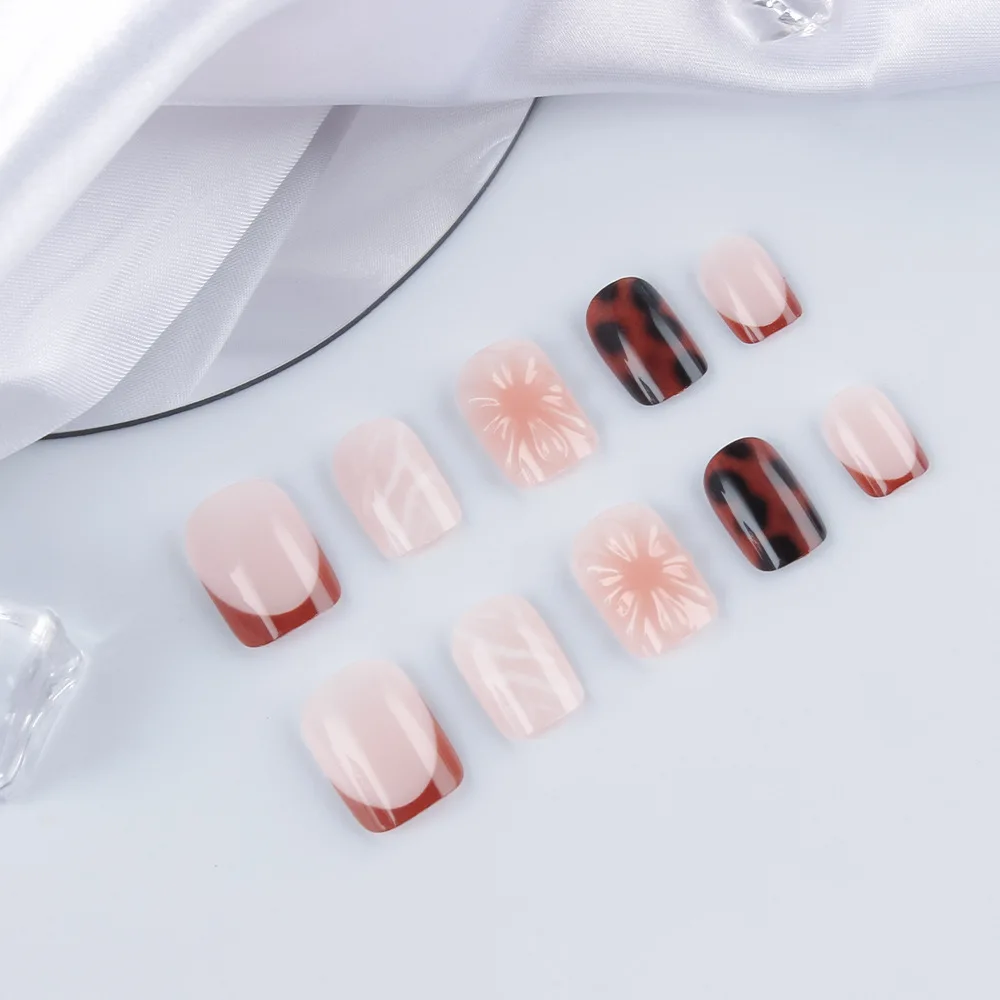 

24PCS Square Shape False Nails Autumn Winter Painting Style Sweet with European American Press on Nails Daily Wear Fake Nail Art