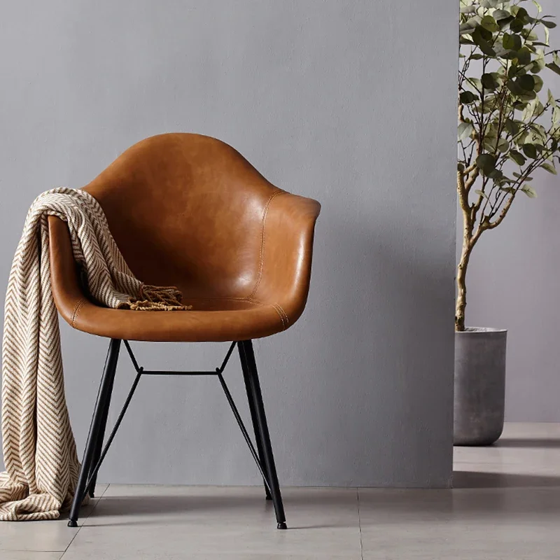 طقم كراسي غرفة الطعام المعدنية كرسي فاخر إسكندنافي كرسي بذراعين بسيط للاسترخاء أثاث منزلي محمول أثاث صالة تشيس