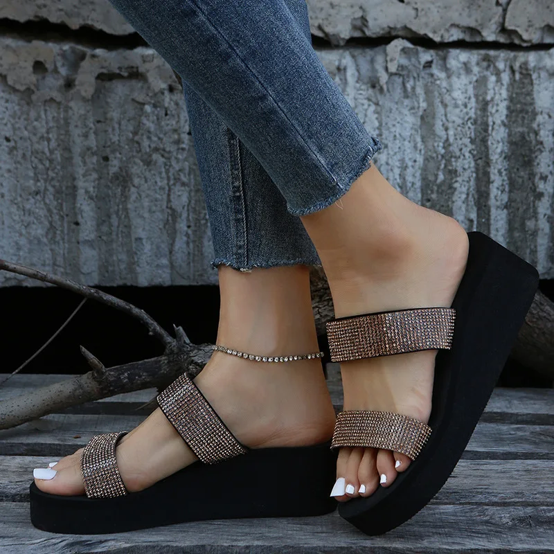 2023 Summer Fish Mouth Slides Rhinestone Slope with A Word Hollow Slippers Outside Shoes for Women Large Size 43 Sandals Women