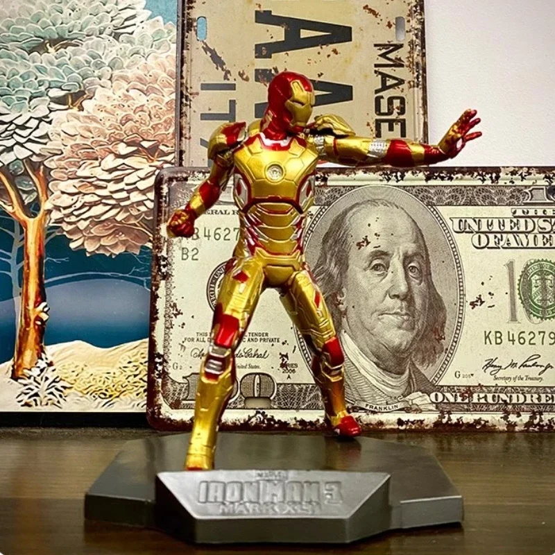 

20cm Movie Peripheral Superhero Iron Man Statue 3 MK42 Anime Figure Body Deformable Model Desktop Decoration Birthday Gift
