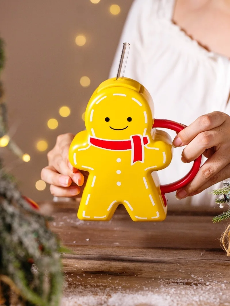 

New Gingerbread Man Ceramic Straw Water Cup Couple Christmas Coffee Cups Household Mug Christmas Exquisite Gift Drinkware Cup