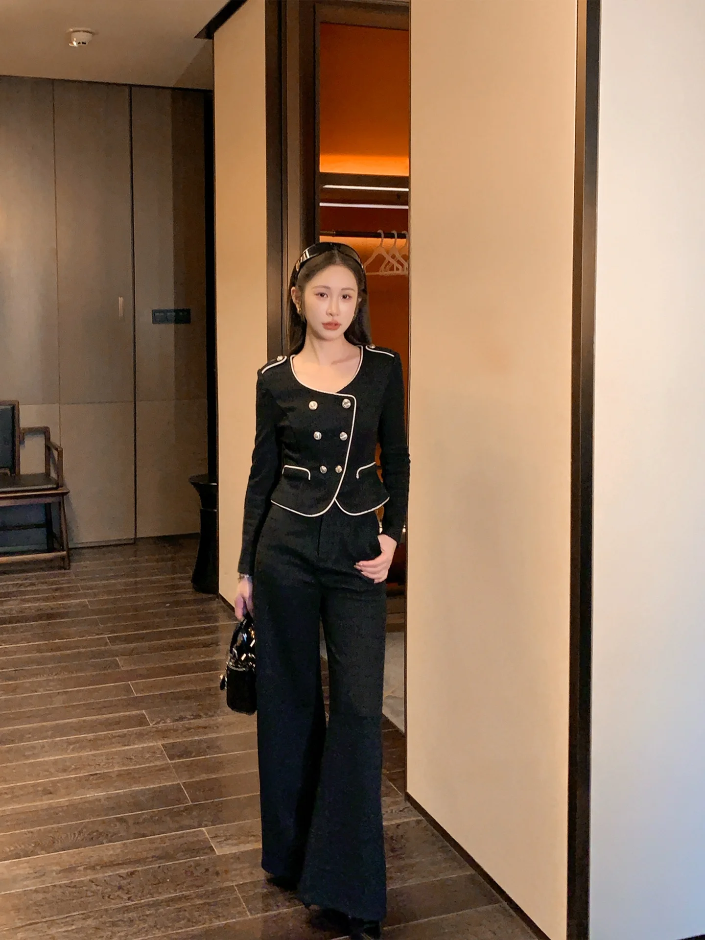 

Брюки женские с высокой талией, широкие, прямого кроя, струящиеся, повседневные, весна 2026, элегантные, модные