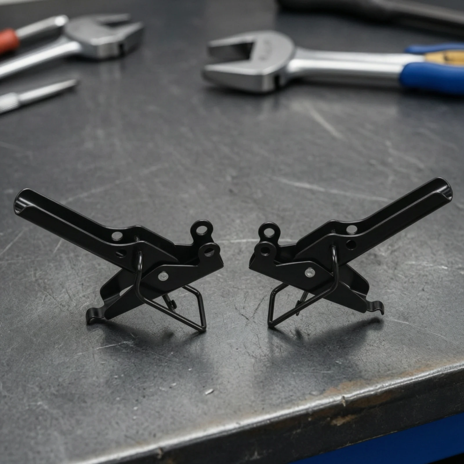 Tailgate Latch Bracket Assembly Compatible Tailgate Latch Hardware Corrosion-Resistant Part Metal for UTV Owners