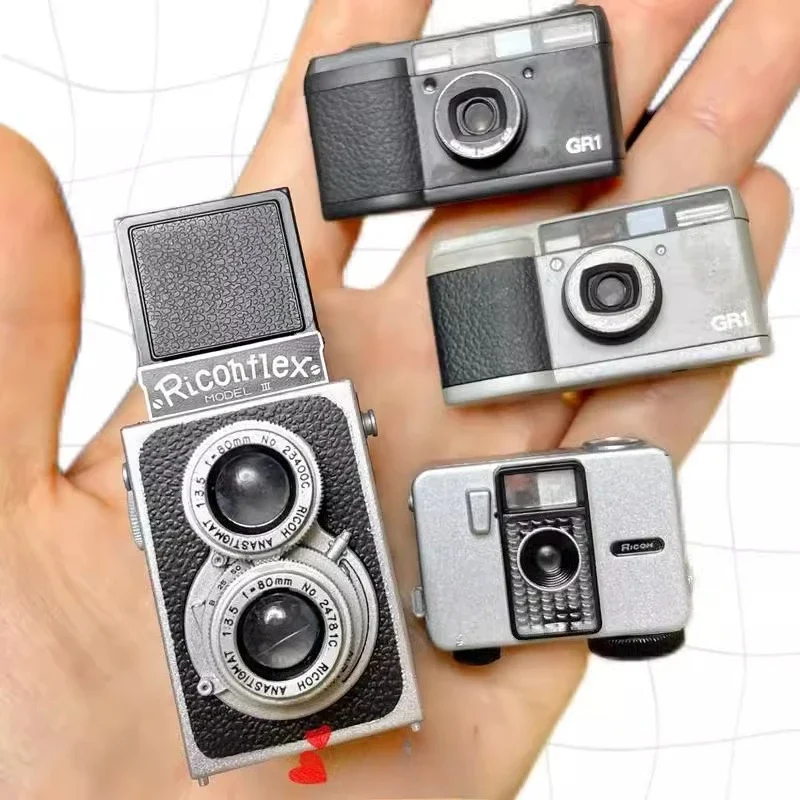 

Genuine Kenelephant RICOHS GR1 Capsule Toys Portable Digital Camera Microfilm Mini Model Twister Gashapon