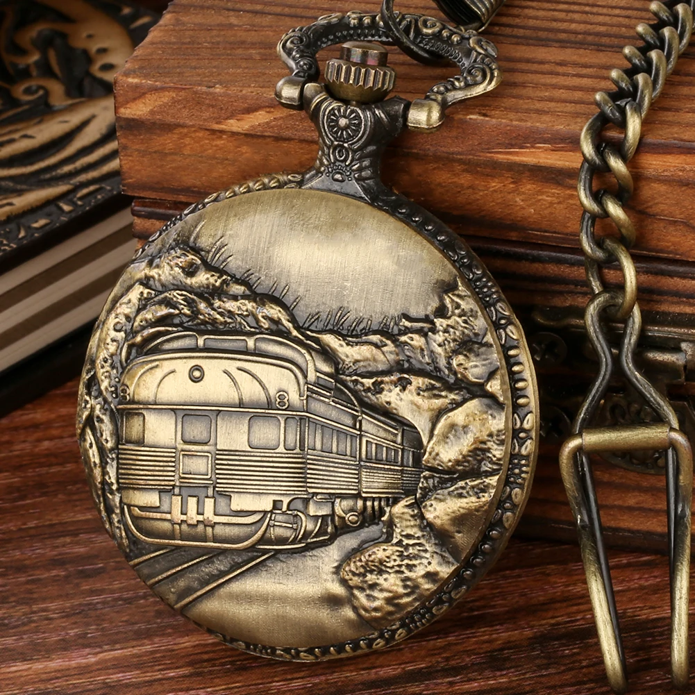 Retro Bronze Train Full Hunter Quartz Pocket Watch Fob Chain Pendant Clock Exquisite Vintage Necklace Watch Gift Men Women