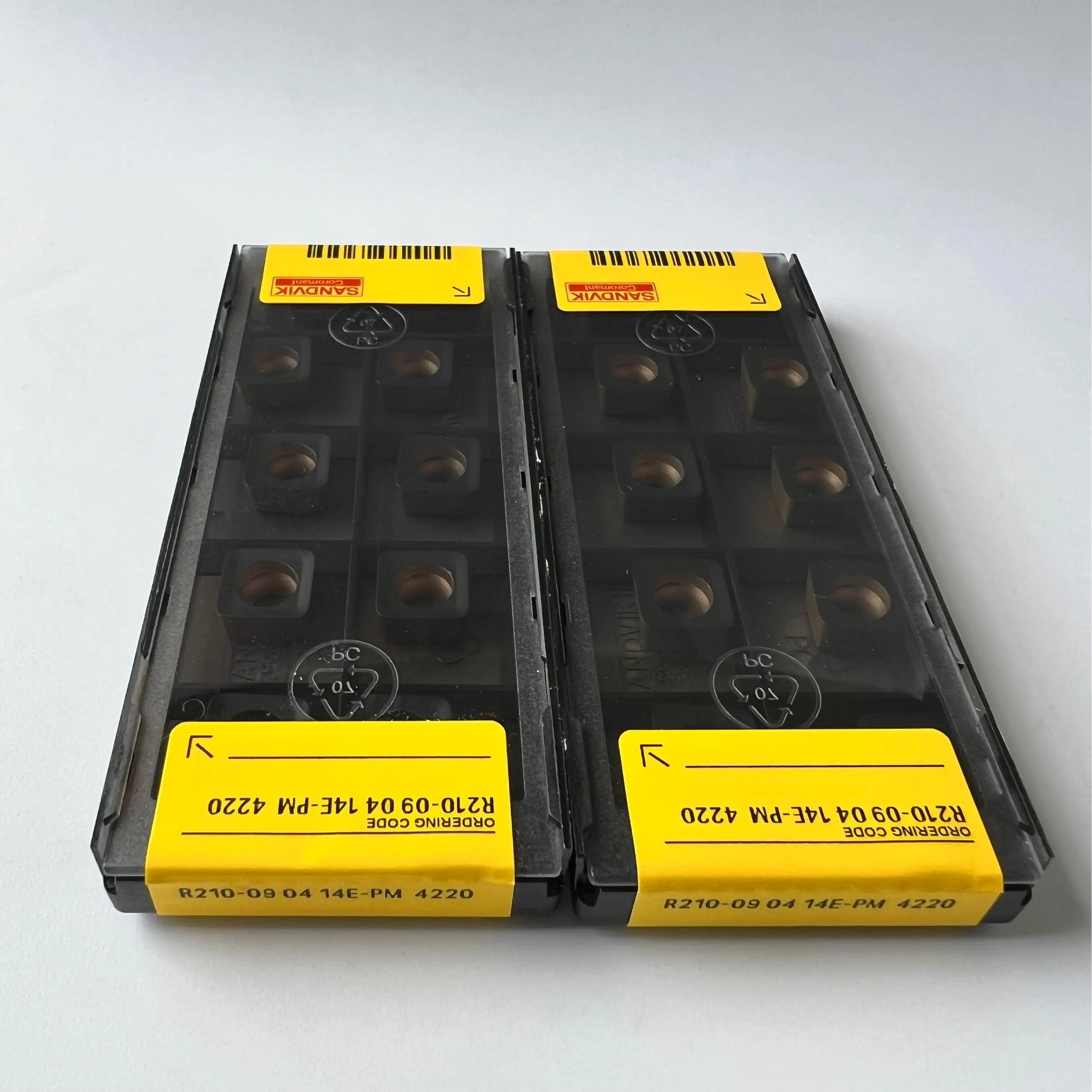 

R210-090414E-PM 4220 CNC TOOL
