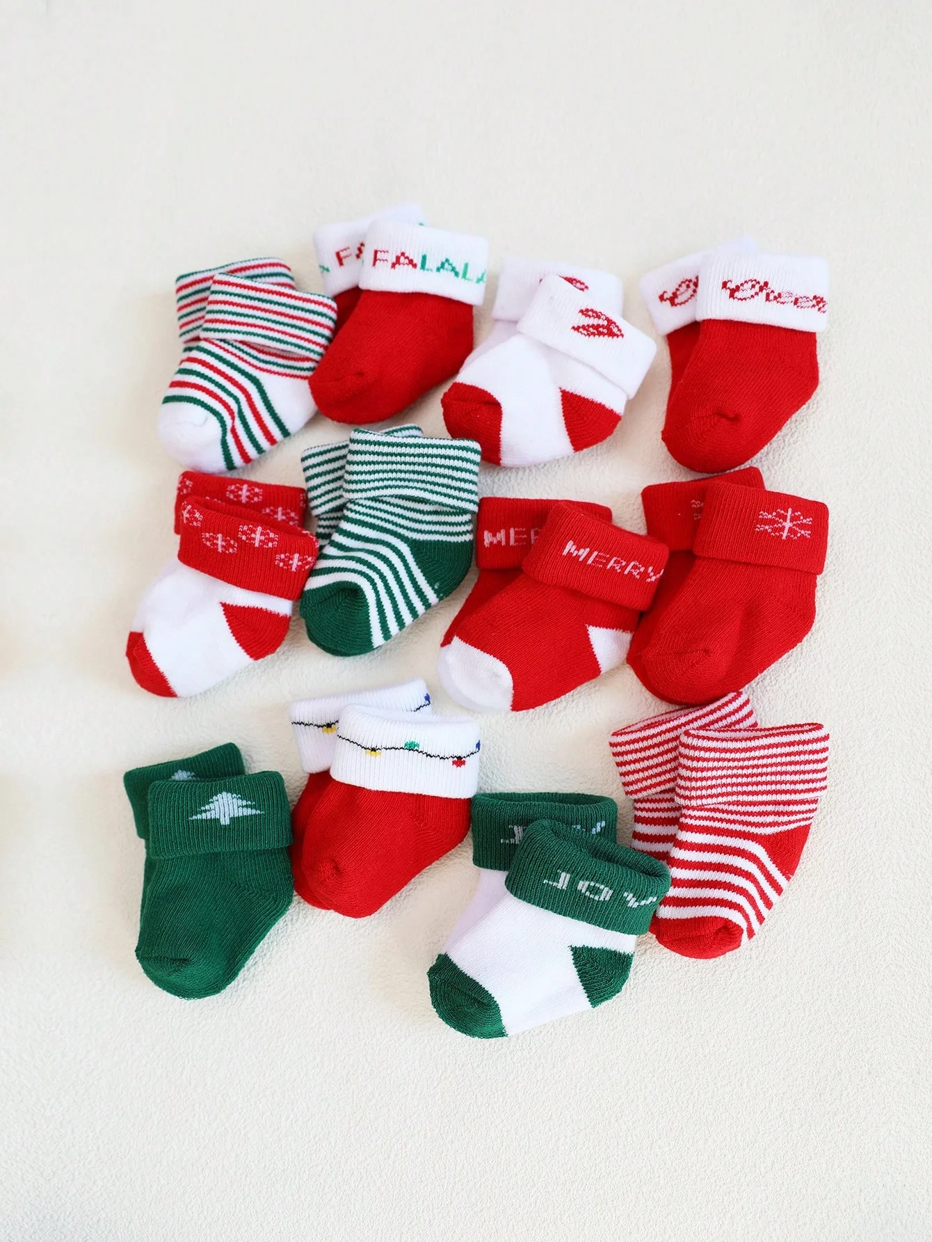 12 Pairs of Baby Hoop Thickened Cotton Autumn and Winter Christmas Cute Short Socks, for the Daily Life of Babies Aged 0-12 Months