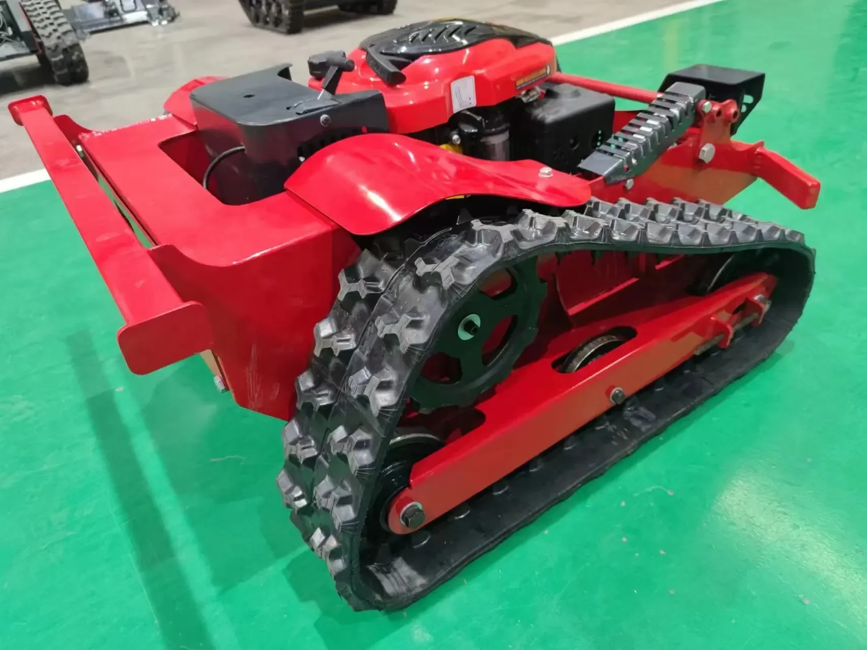 Made in China Rubber crawler robot gasoline self-propelled garden remote control lawn mower