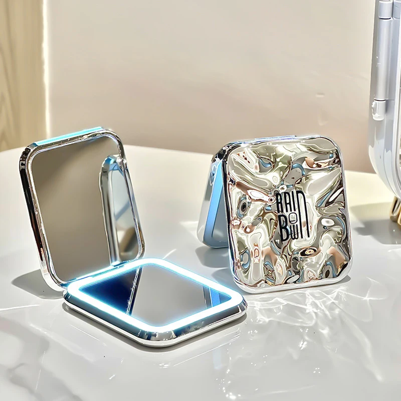 Mini Miroir de Maquillage Pliable avec Lumière LED, Petite Poche Grossissante 2X, Miroirs Cosmétiques de Voyage Portables avec Câble de Type-C, Recharge