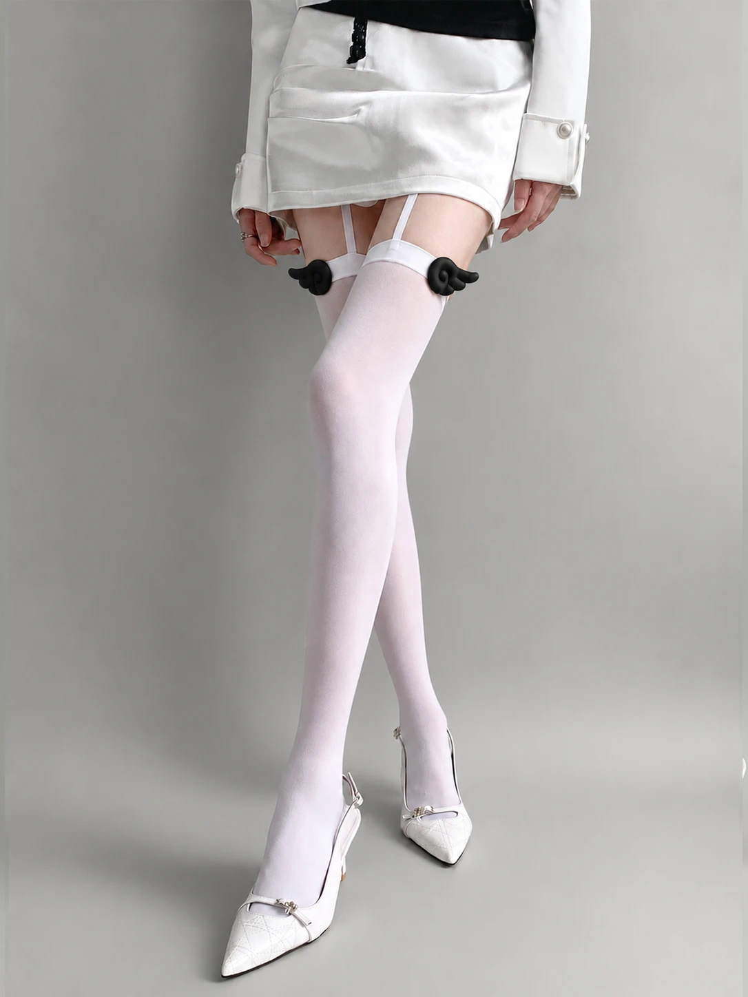 Medias largas negras de tubo alto sexys y delgadas para mujer, con liguero de ala sobre la rodilla, estilo japonés, medias JK...