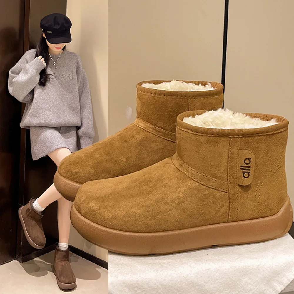 2025 جديد إمرأة أحذية الثلوج عادية الانزلاق على بوتاس موهير أفخم الدافئة المنزل أحذية قطنية الكلاسيكية الشتاء سميكة سوليد المرأة حذاء من الجلد