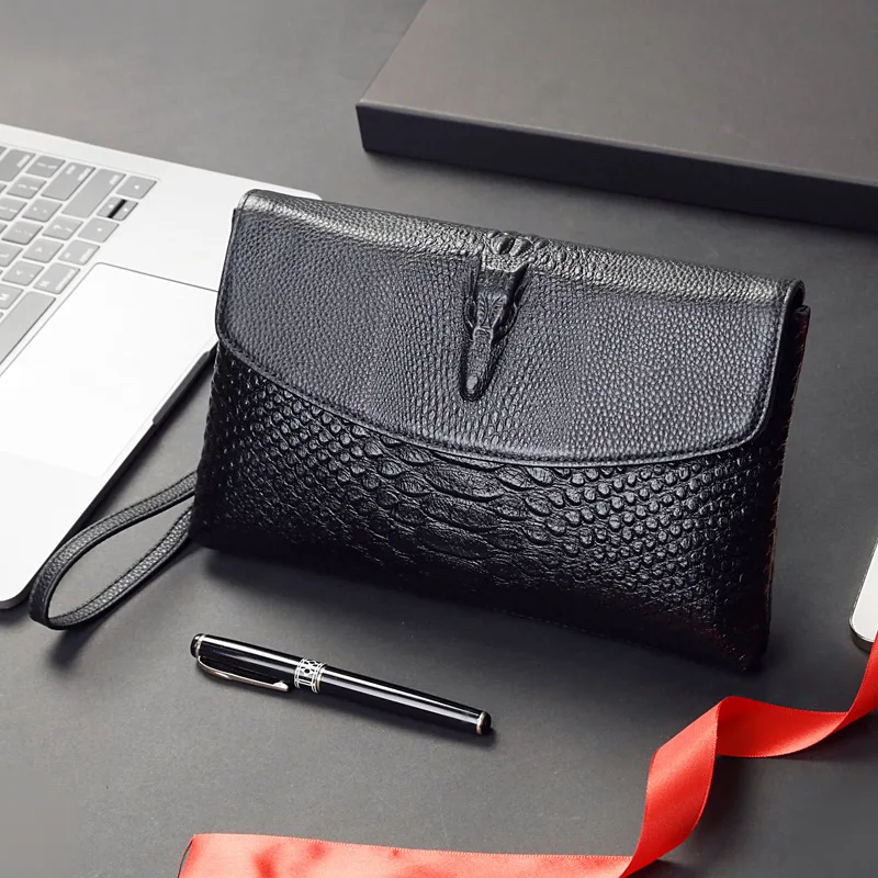 Crocodile Pattern Men's Handbag Black Leather Soft Leather Wallet New Large Capacity Envelope Bag Grip Bag ita y2k bag view 3