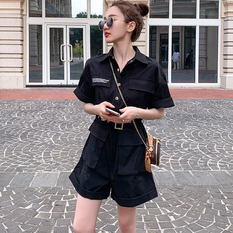 Tuta da donna estiva nuova Tuta da pendolarismo ampia con colletto polo Abbigliamento da lavoro Pantaloncini con lacci