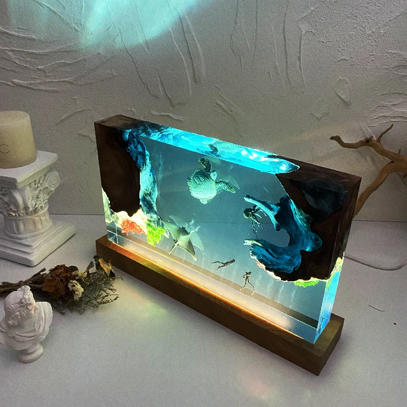 Underwater World Organism Resin Table Light Creactive Art Decoration Lamp Diver's Adventure Theme Night Light USB Charge