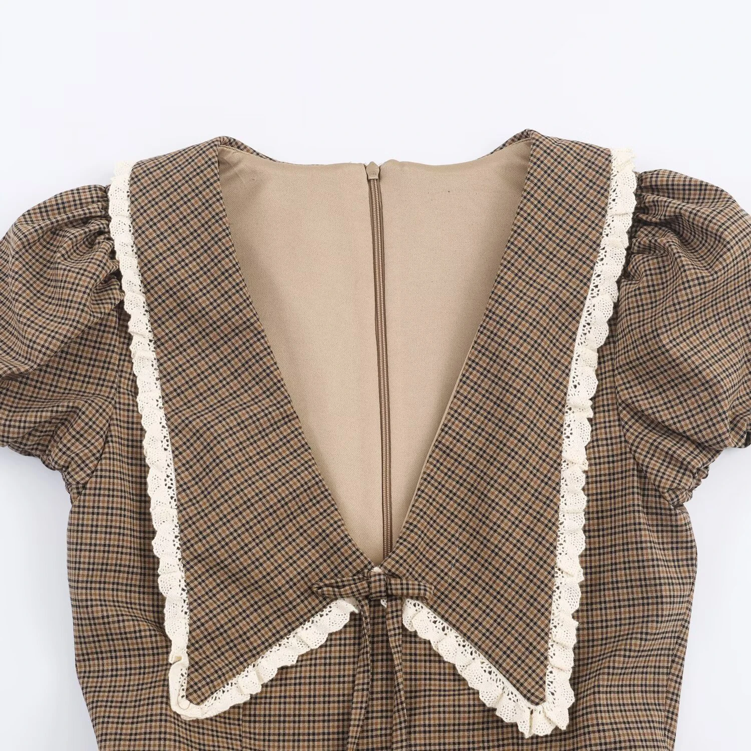 秋の新作レディース服、甘くておしゃれな雰囲気のリボンチェック柄、小さめラウンドカラー半袖ワンピース