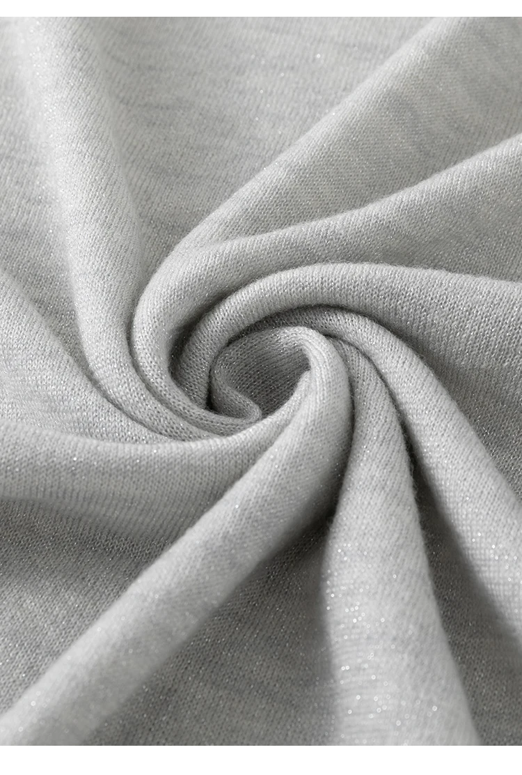 BY3621712 Damen-Pullover mit Rundhalsausschnitt aus Wollmischung mit Lurex-Strick, langen Ärmeln, zentralem Kettenverschluss vorne, schmaler Passform und metallischem Glanz für den frühen Herbst. – Detail 21