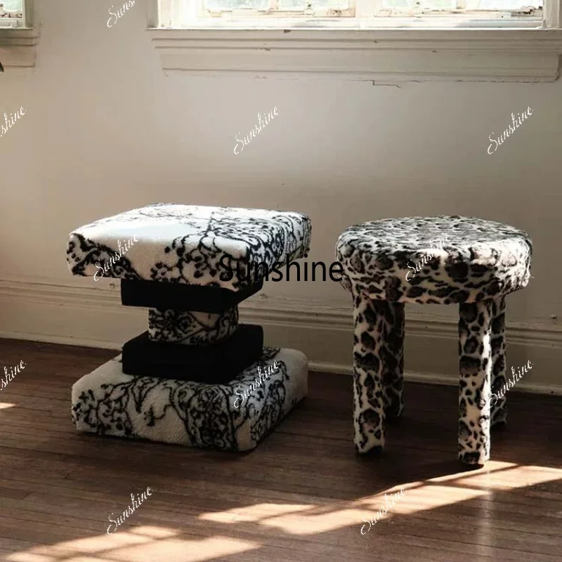 Small household seat, granular fleece stool, makeup chair T*