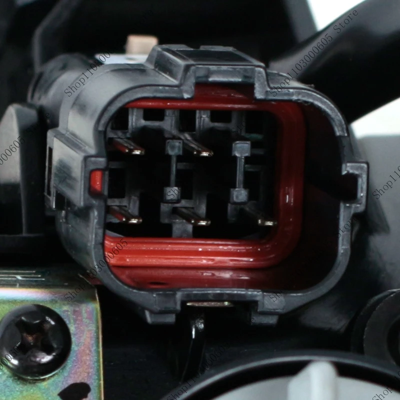 For Kia Sedona 2016-2018 Automobile Accessories Halogen Tail Light Turn Signal Brake Emergency Brake Light Reverse Signal Light