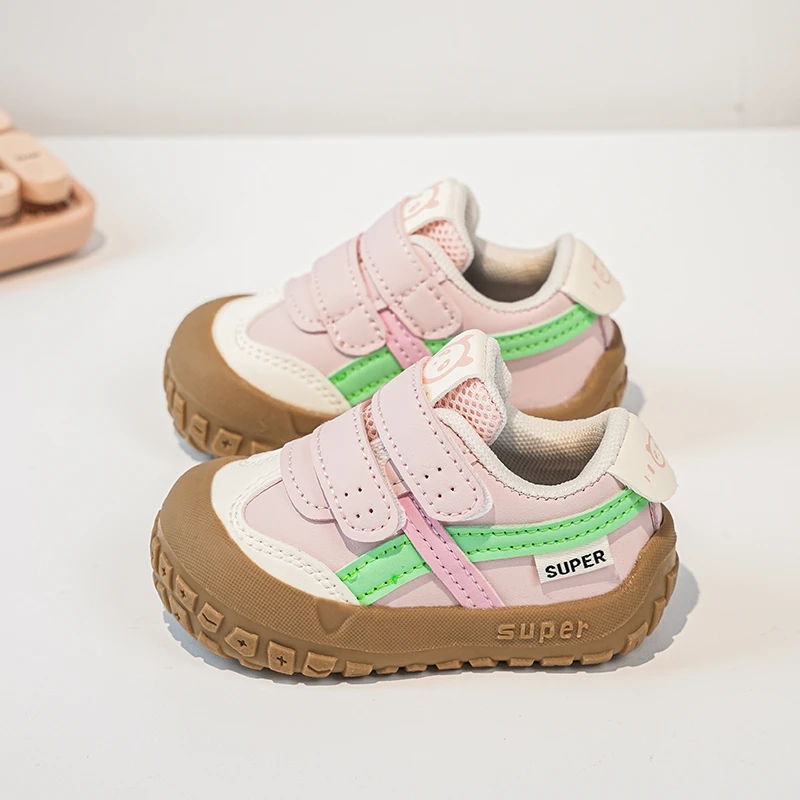 

Новая осенняя детская обувь, повседневные кроссовки в корейском стиле, коллекция 2024, удобная детская обувь для ходьбы на нескользящей подошве для девочек