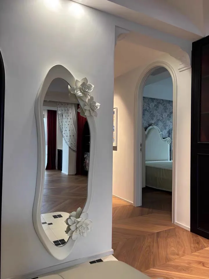 

BY French carved wall hanging full-length mirror clothing store cream mirror Muse full-length fitting mirror
