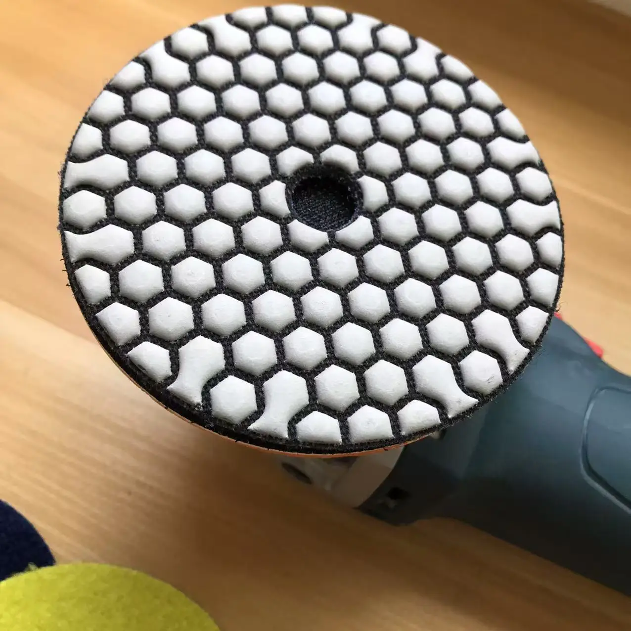 1/3/6/7 Stück Diamant-Trockenpolierpads Granit Marmor Flexible Harz-Schleifscheiben 100 mm Keramik-Steinpolierer 4 Zoll – Detail 11