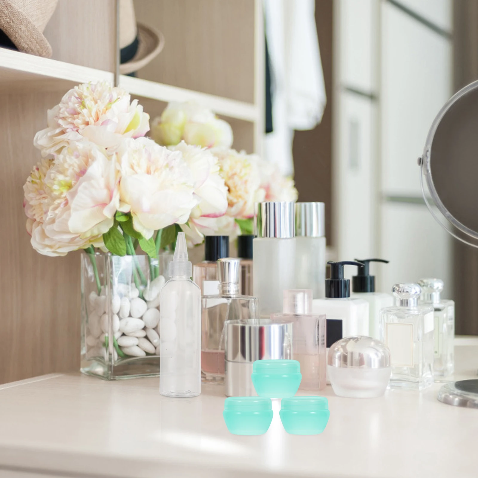 

25Pcs Mushroom Style 10G Cream Jars Compact Travel Containers Spill Proof Design for Lotions Powders Shampoo Portable