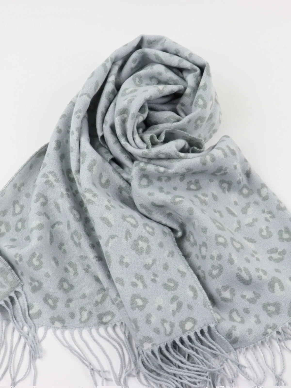 وشاح بطبعة الفهد من الأكريليك الكشمير المقلد السميك للشتاء الدافئ شال ياباني طازج للنساء