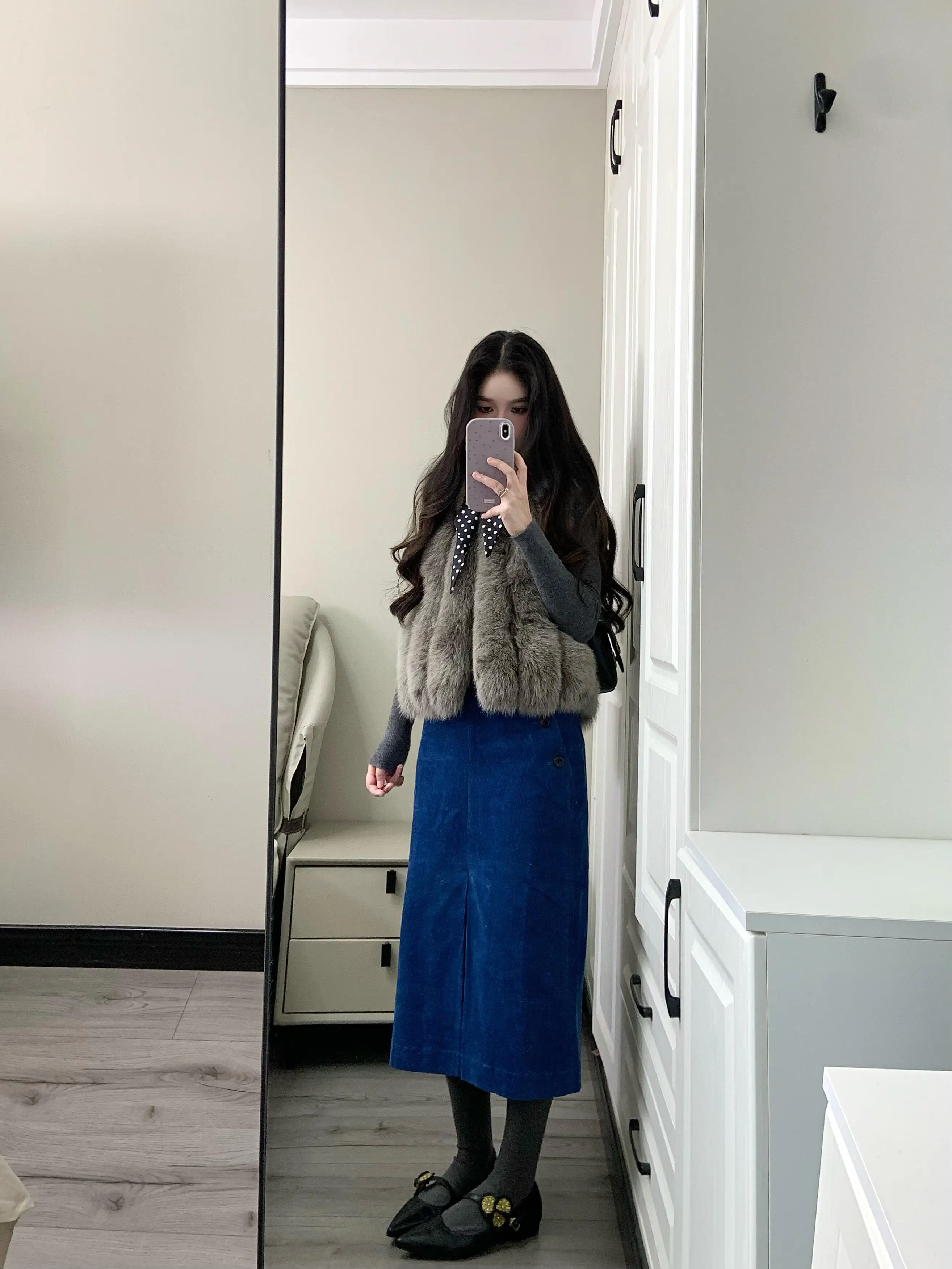 

Retro Baby Blue Low Waist Straight Cut Pleated Button Corduroy Midi Skirt Women's Autumn Winter New Style City Commute Casual...