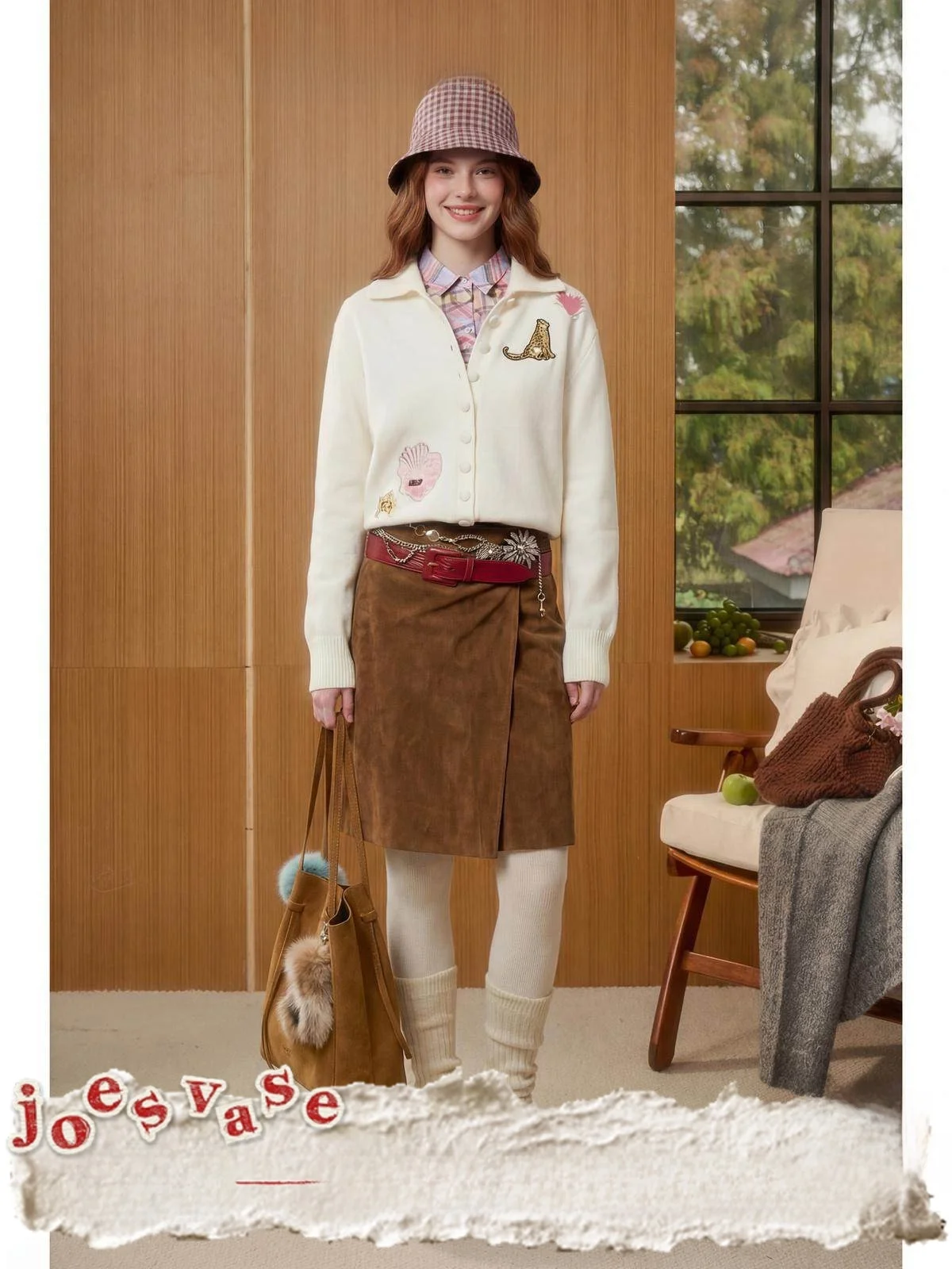 

Белый вязаный свитер с вышивкой и молнией, свободного кроя, для женщин, от Yu Hua Zun, новая зимняя коллекция 2025, винтажный цветочный узор